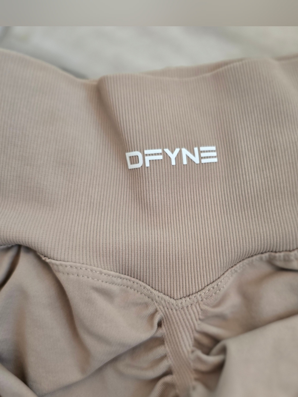 Bundle Nwt Dfyne HANNAH PEARSON BUNDLE 2 SHORTS SIZE MEDIUM Tan And Aloe - Picture 10 of 12